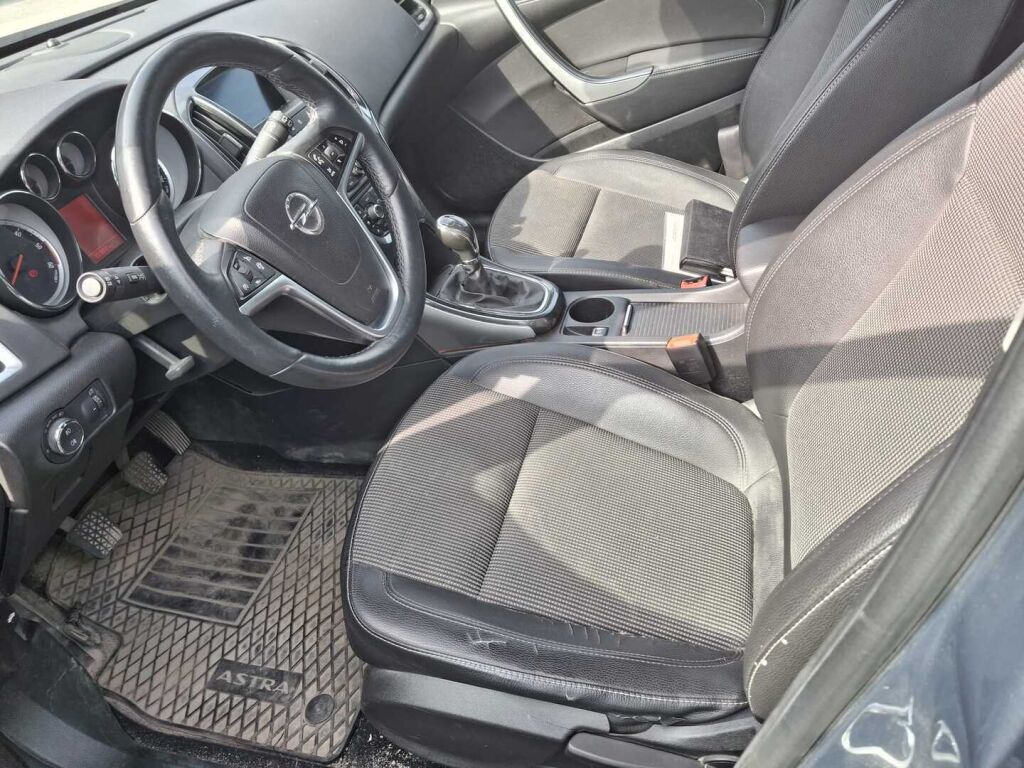 Opel Astra 2014 Harmaa
