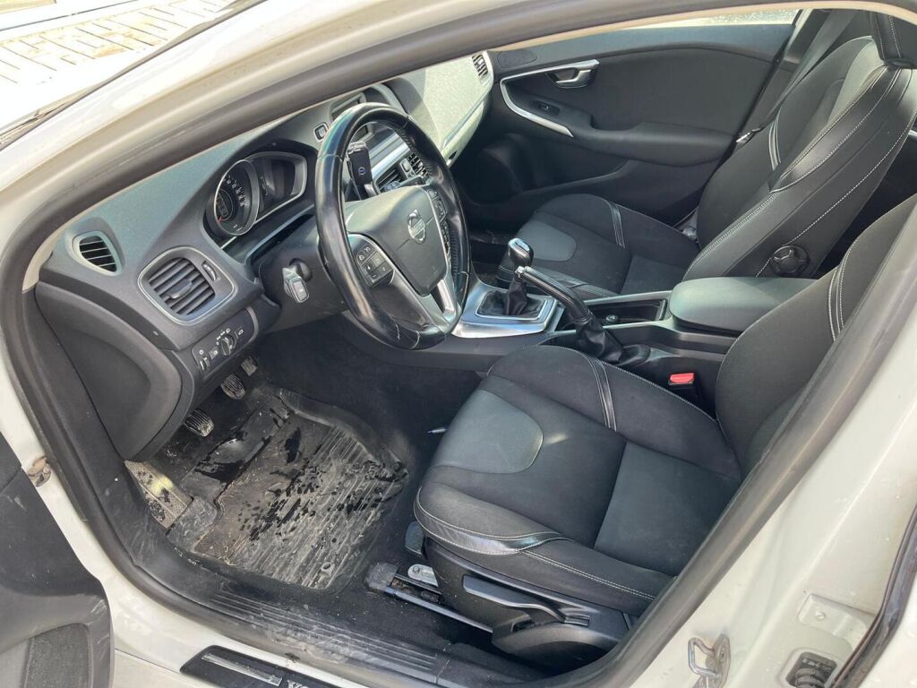 Volvo V40 2014 Valkoinen