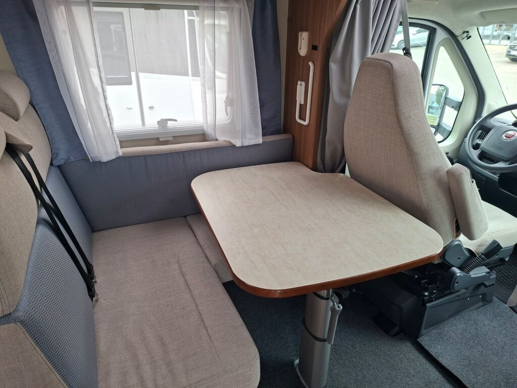 Carado T449 2015 Valkoinen