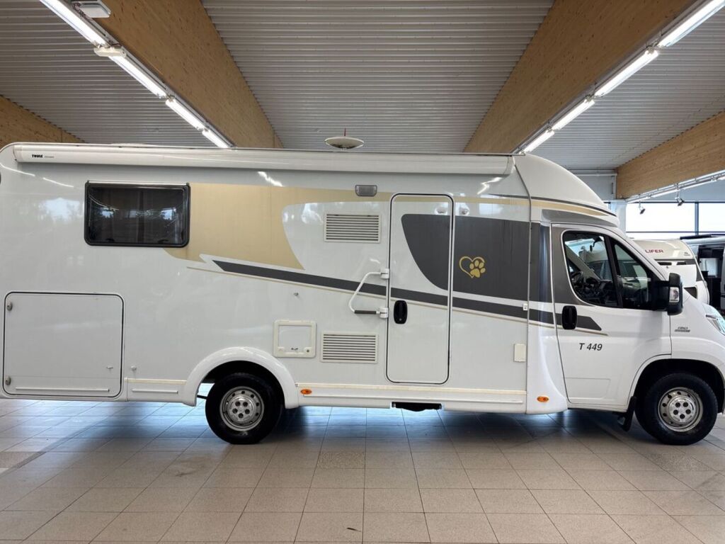 Carado T449 2015 Valkoinen