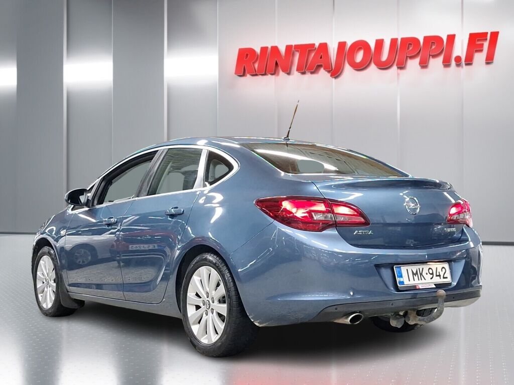 Opel Astra 2014 Sininen