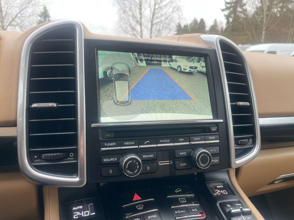 Porsche Cayenne 2016 Valkoinen