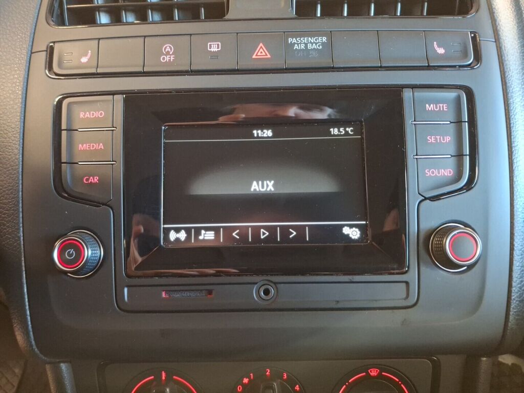 Volkswagen Polo 2016 Punainen