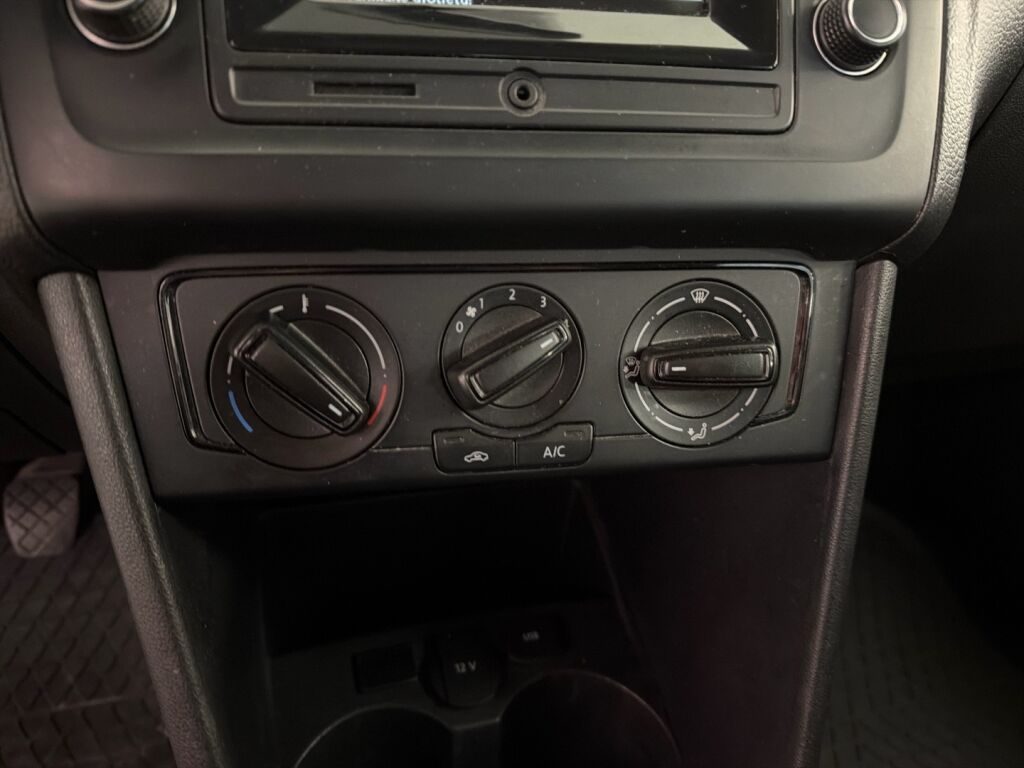 Volkswagen Polo 2016 Valkoinen