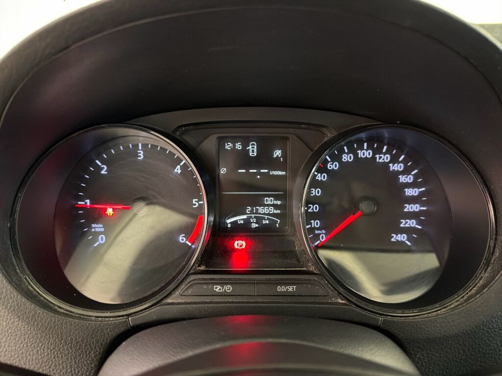 Volkswagen Polo 2016 Valkoinen