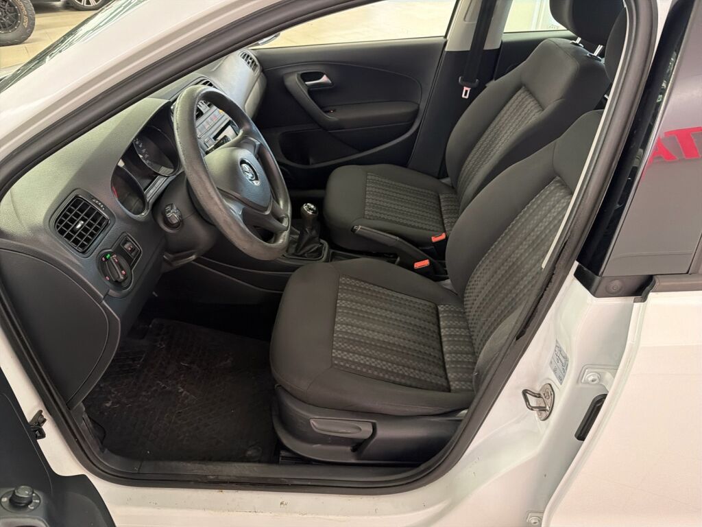 Volkswagen Polo 2016 Valkoinen