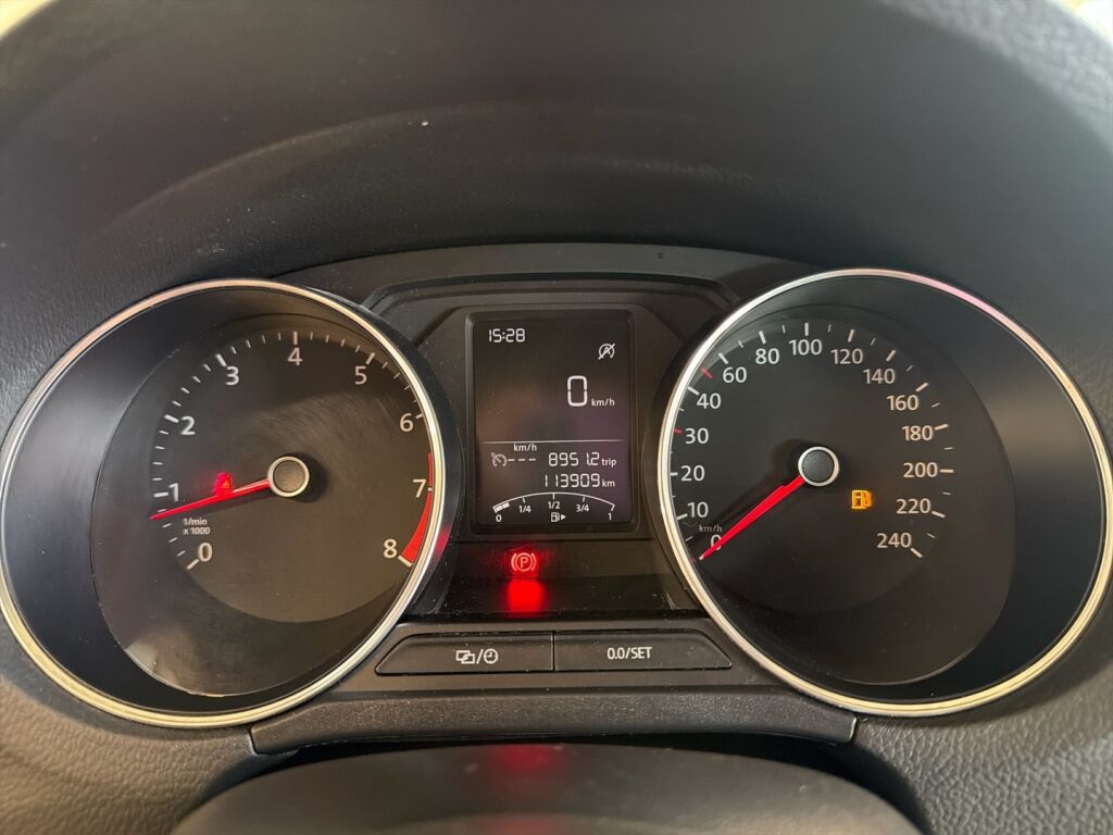 Volkswagen Polo 2016 Valkoinen