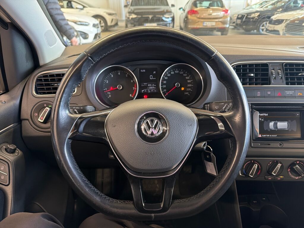 Volkswagen Polo 2016 Valkoinen