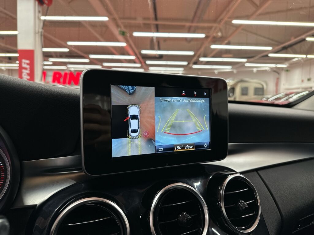 Mercedes-Benz C 2016 Valkoinen