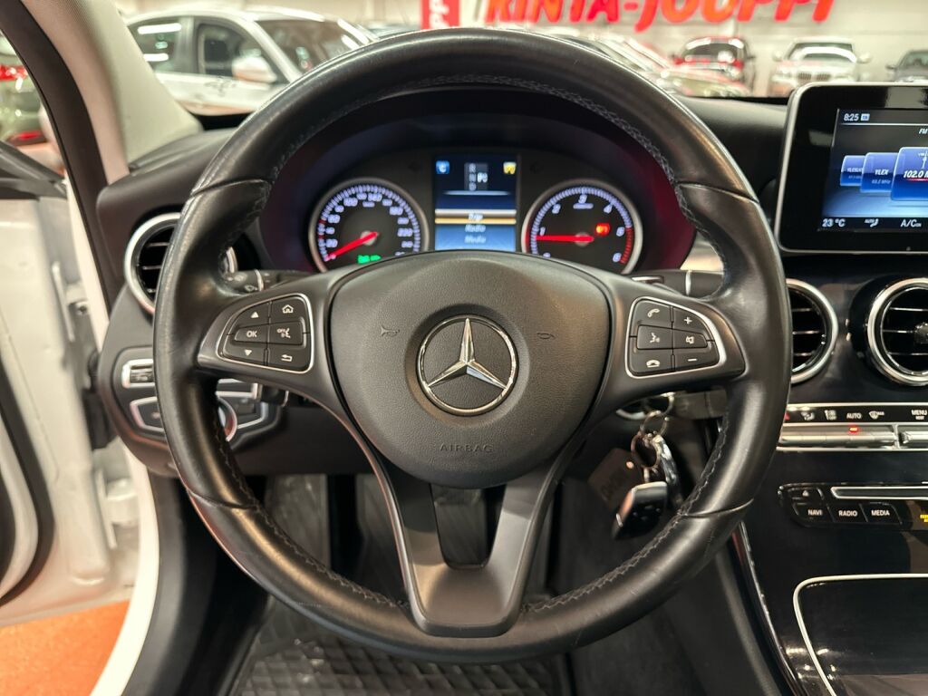 Mercedes-Benz C 2016 Valkoinen