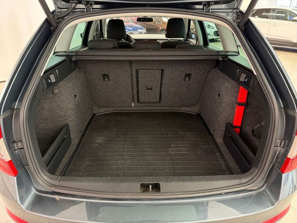 Skoda Octavia 2016 Harmaa