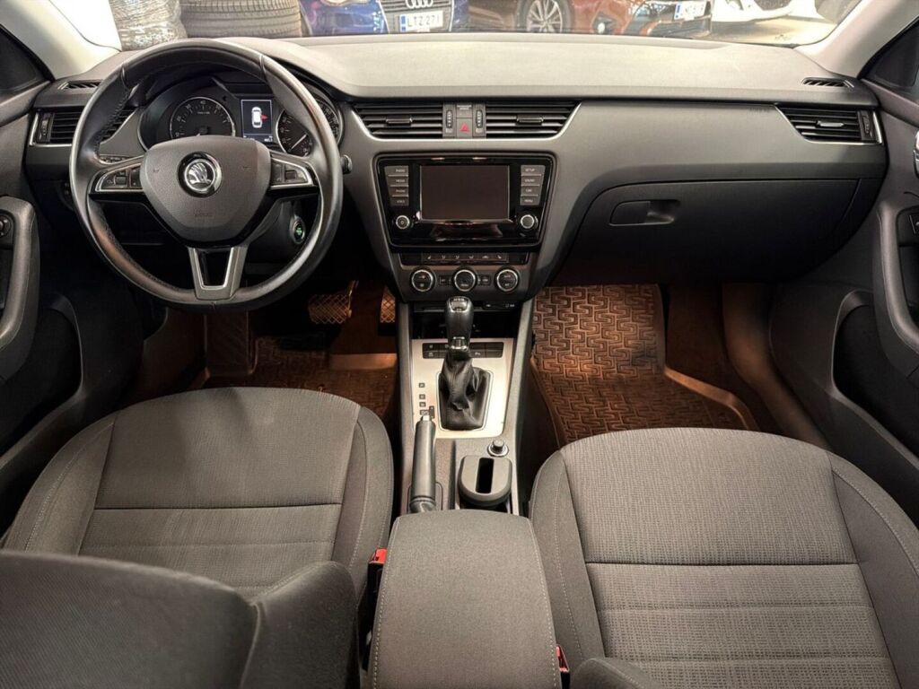 Skoda Octavia 2016 Harmaa
