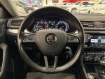 Skoda Superb 2016 Musta