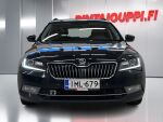Skoda Superb 2016 Musta