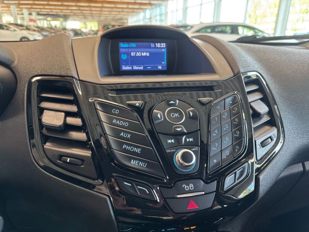 Ford Fiesta 2016 Valkoinen