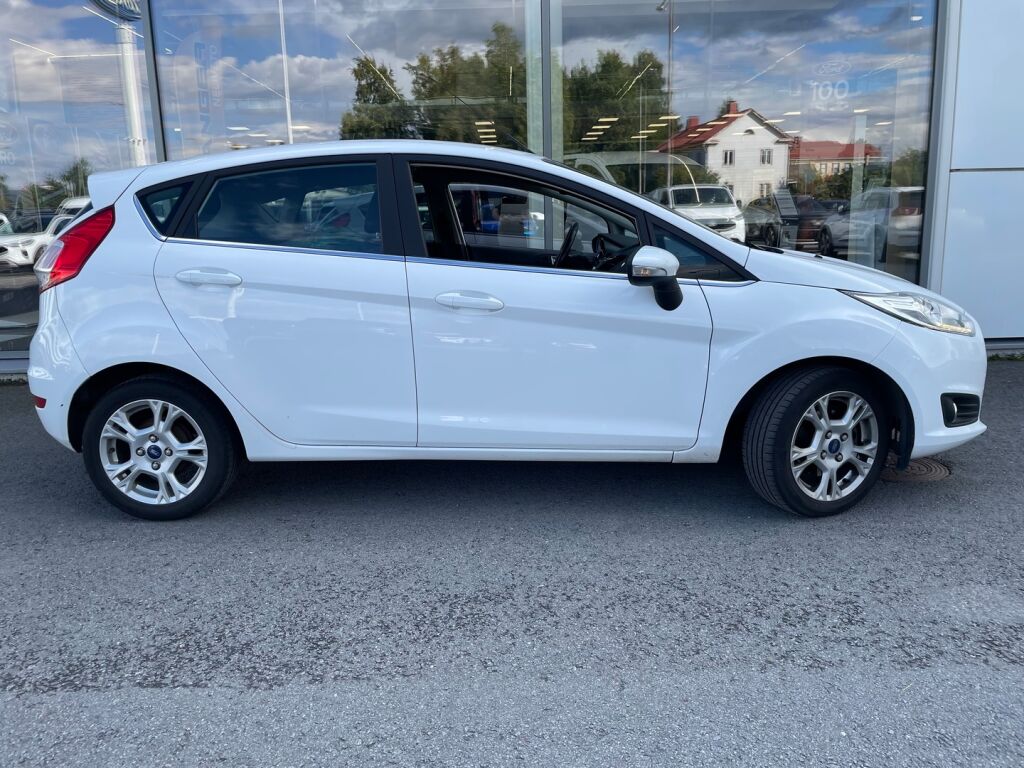 Ford Fiesta 2016 Valkoinen