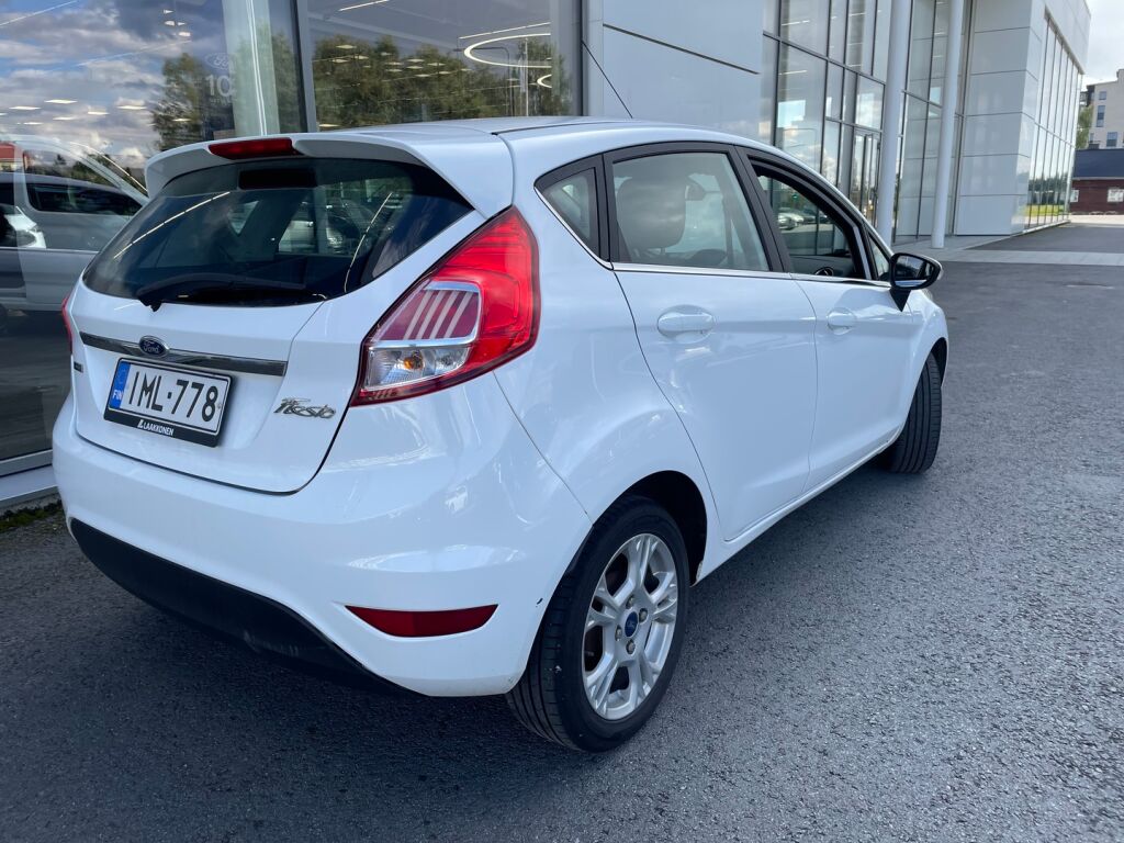 Ford Fiesta 2016 Valkoinen