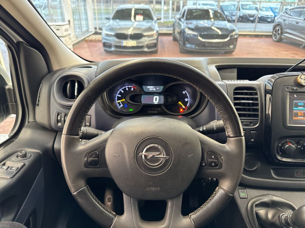 Opel Vivaro 2016 Valkoinen