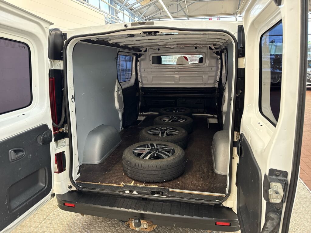 Opel Vivaro 2016 Valkoinen