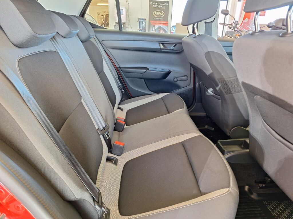 Skoda Fabia 2016 Punainen