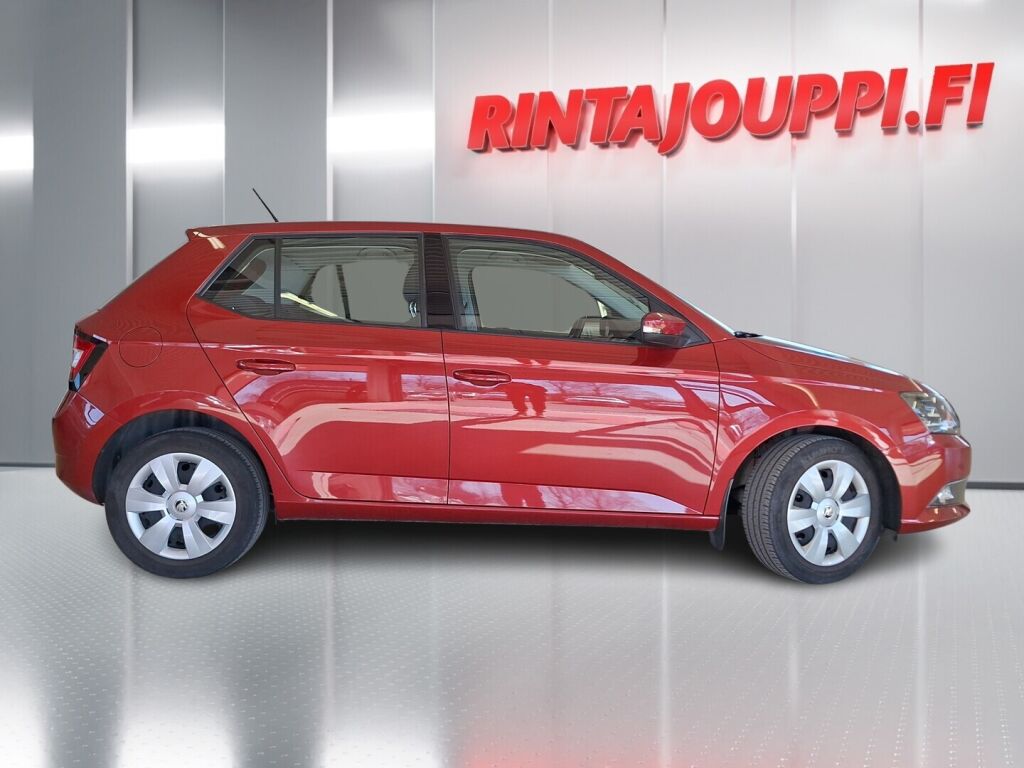 Skoda Fabia 2016 Punainen