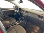 Skoda Octavia 2016 Punainen