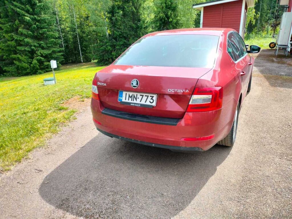 Skoda Octavia 2016 Punainen