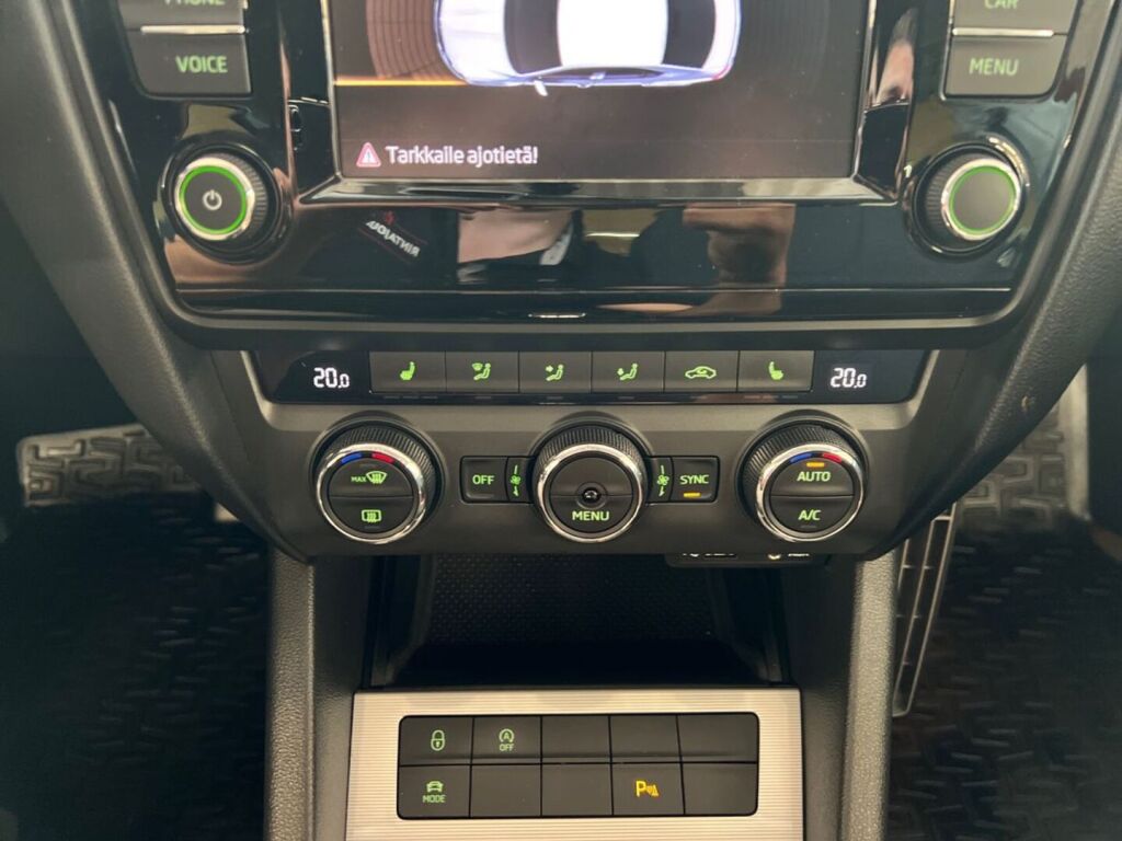 Skoda Octavia 2016 Punainen