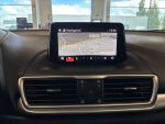 Mazda Mazda3 2017 Punainen