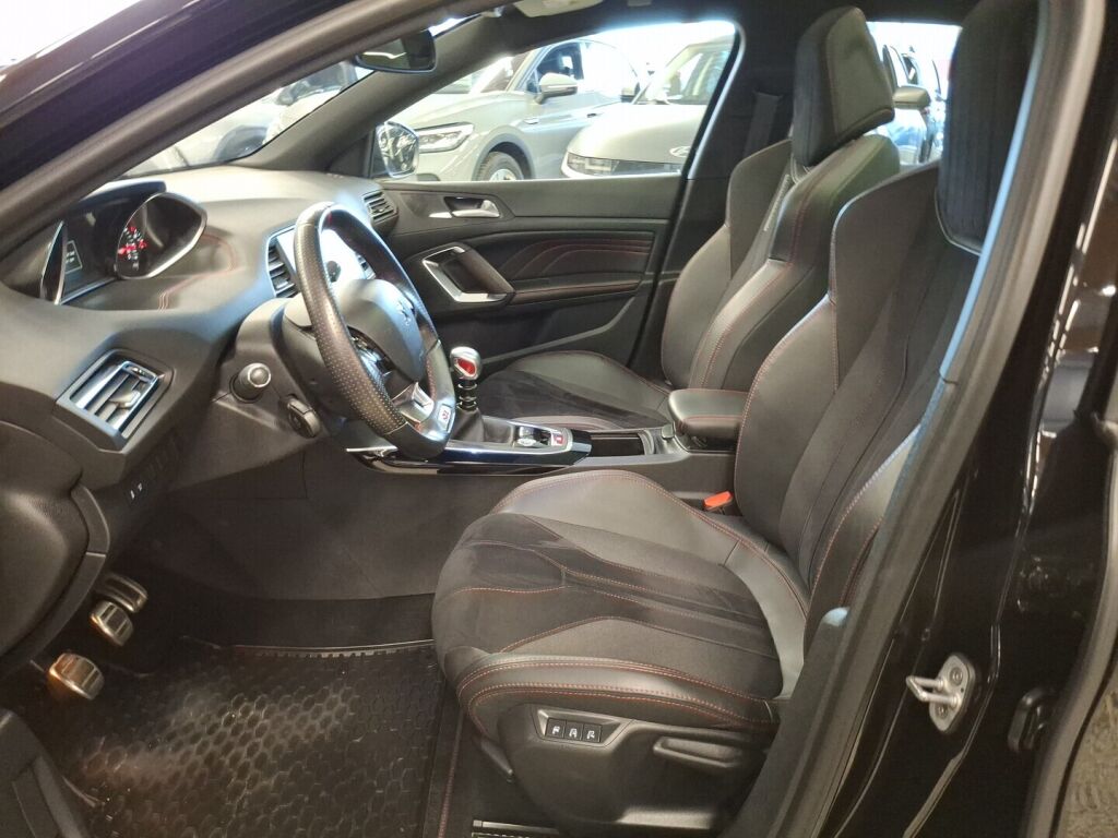 Peugeot 308 2016 Musta