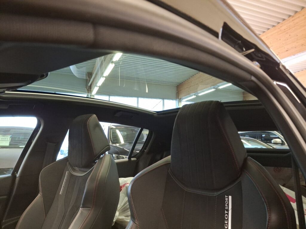 Peugeot 308 2016 Musta