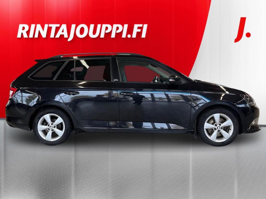 Skoda Fabia 2016 Musta
