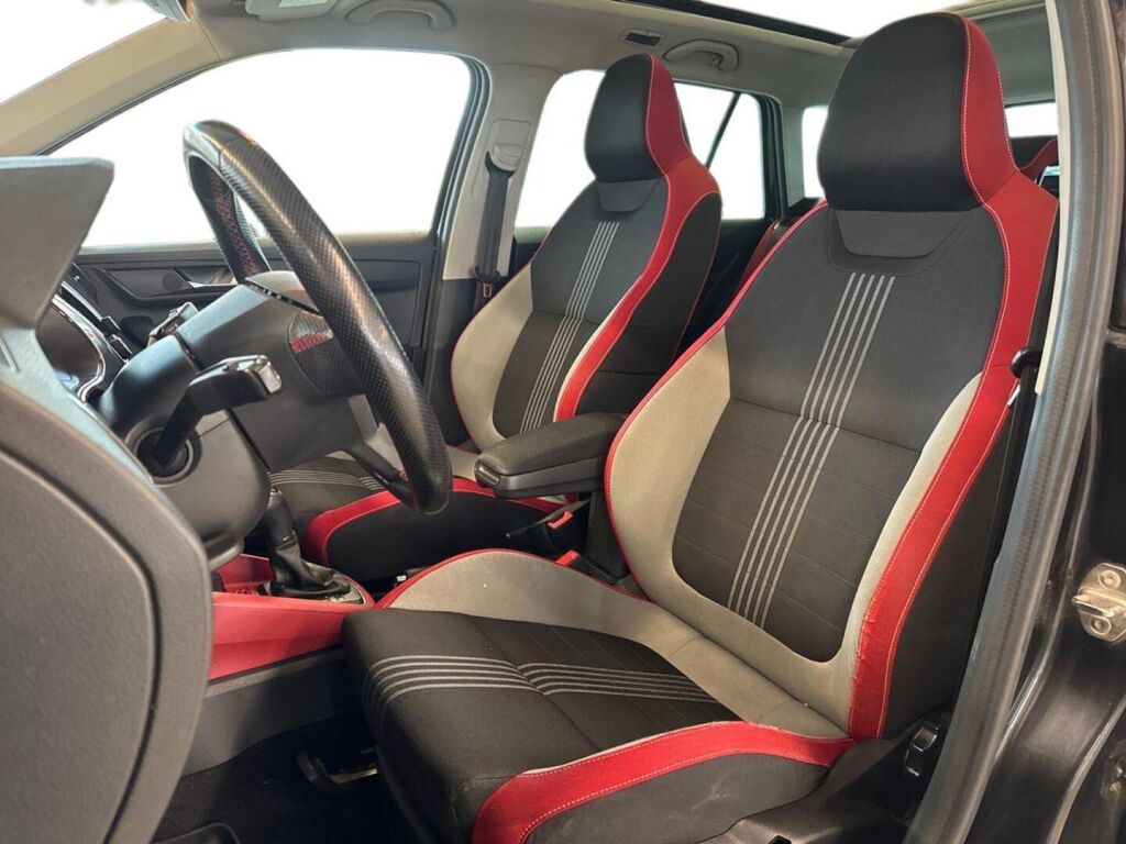 Skoda Fabia 2016 Musta