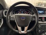 Volvo V40 2016 Punainen