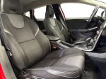 Volvo V40 2016 Punainen