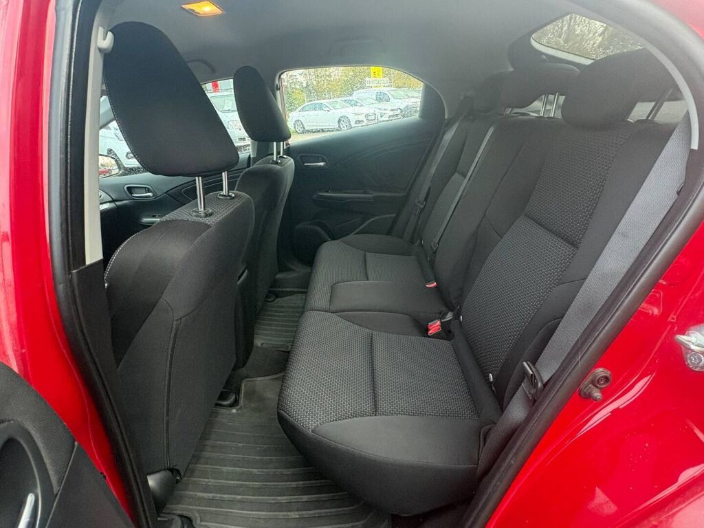 Honda Civic 2016 Punainen