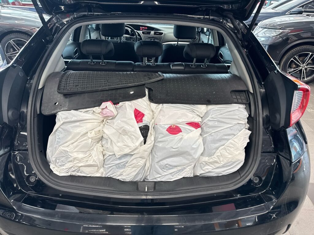 Honda Civic 2016 Musta