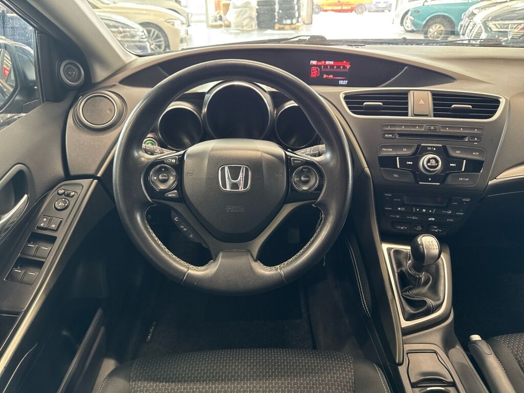 Honda Civic 2016 Musta