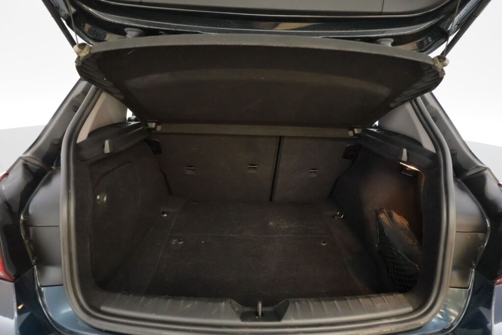 BMW 120 2016 Sininen