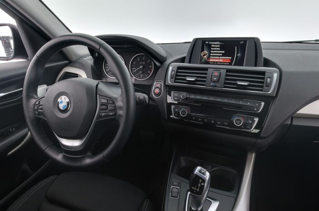 BMW 120 2016 Sininen