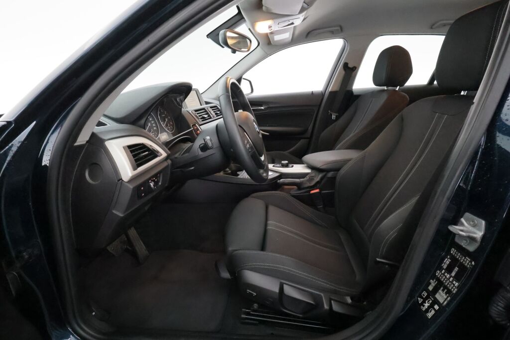 BMW 120 2016 Sininen