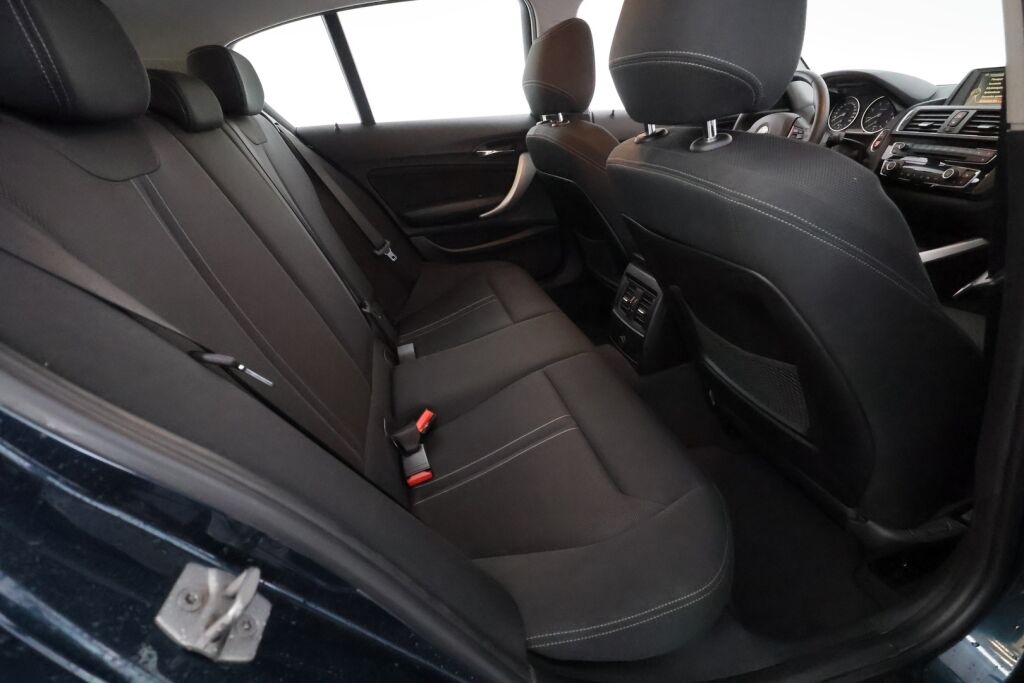 BMW 120 2016 Sininen