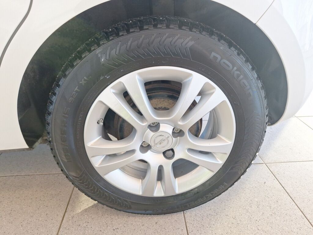 Opel Corsa 2016 Valkoinen