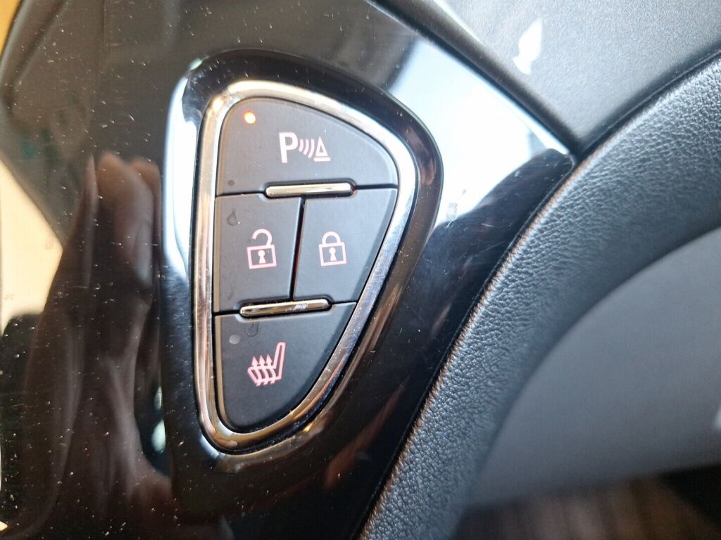 Opel Corsa 2016 Valkoinen