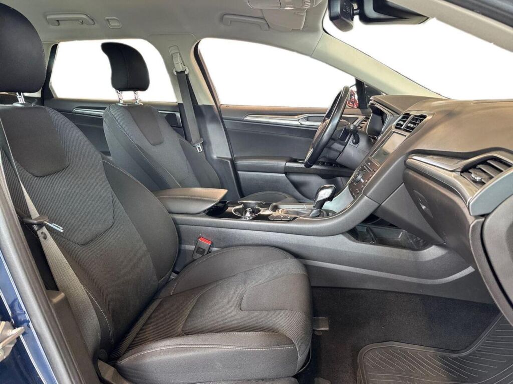Ford Mondeo 2016 Sininen