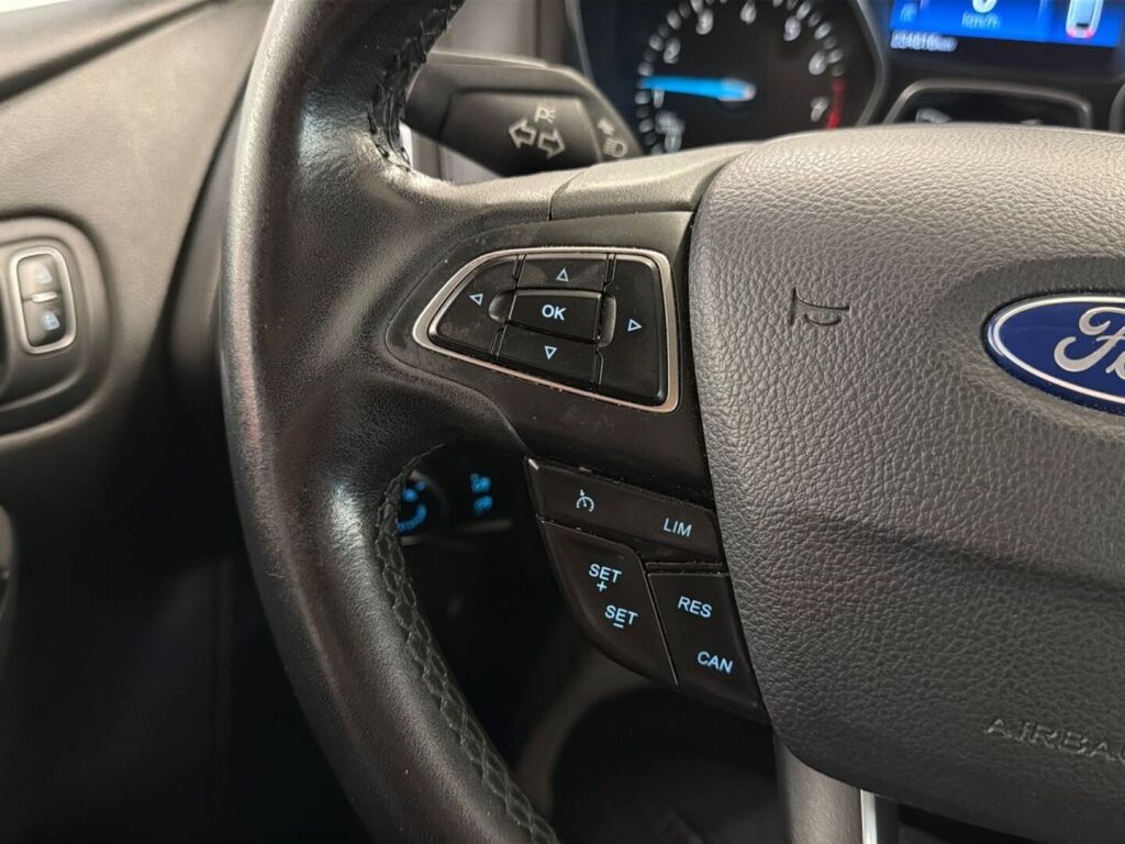 Ford Focus 2016 Harmaa