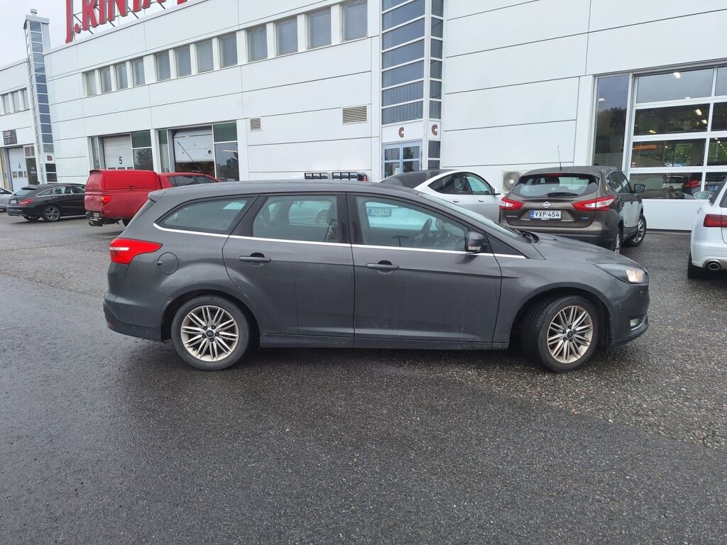 Ford Focus 2016 Harmaa