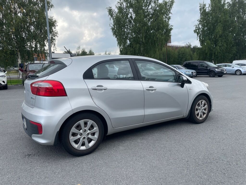 Kia Rio 2016 Hopea