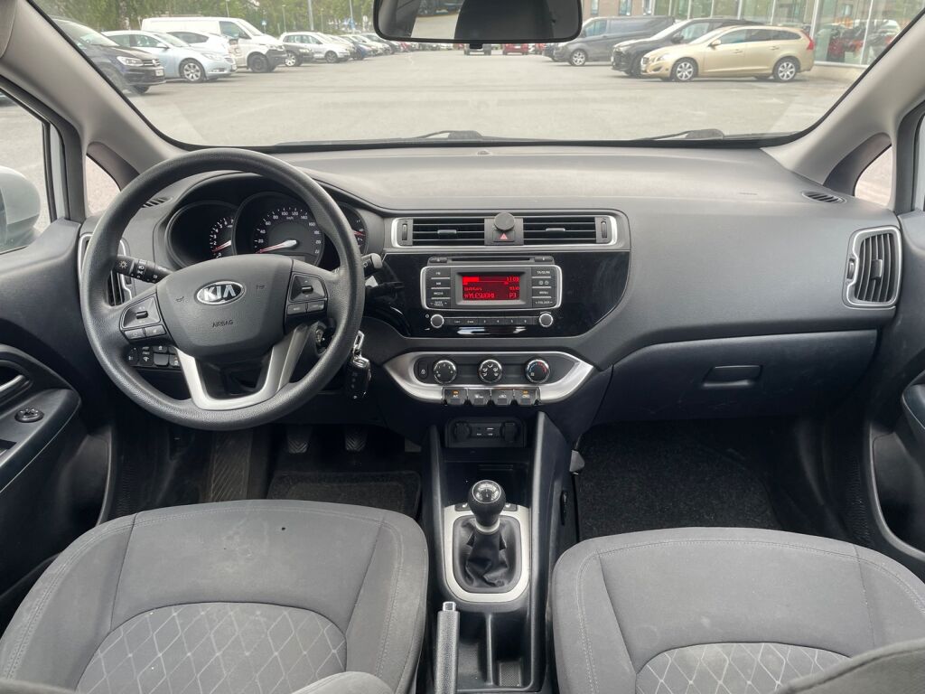 Kia Rio 2016 Hopea