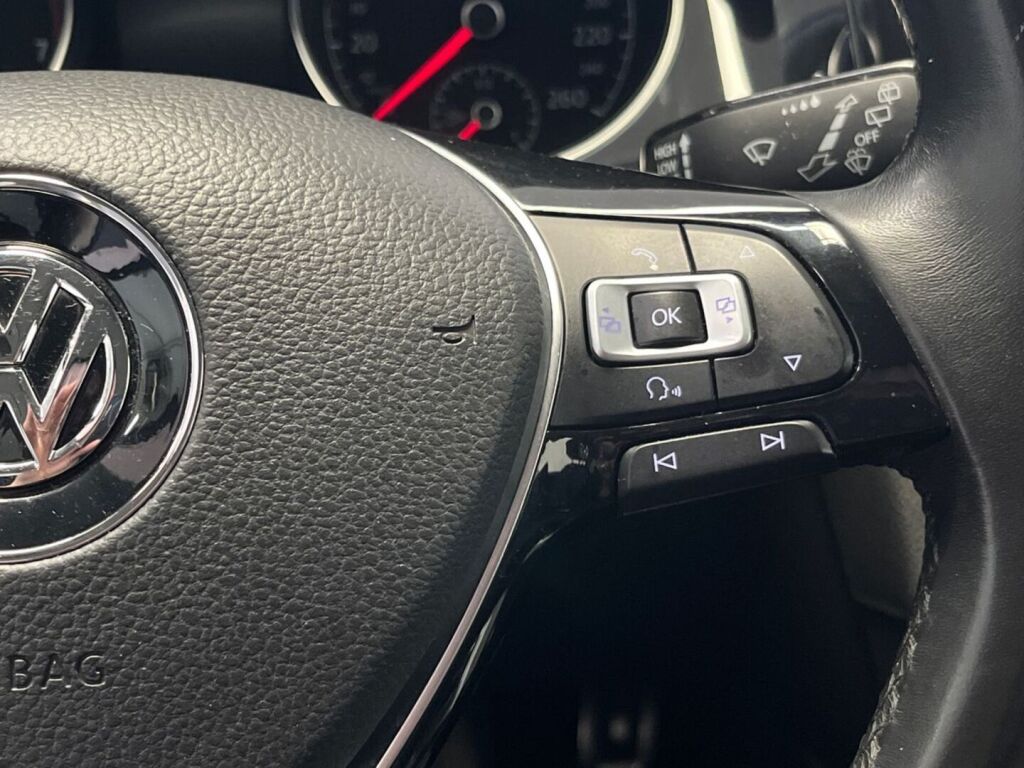 Volkswagen Golf 2016 Harmaa